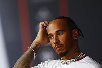 Hamilton espera a poner fecha para su renovaci&oacute;n con Mercedes F1