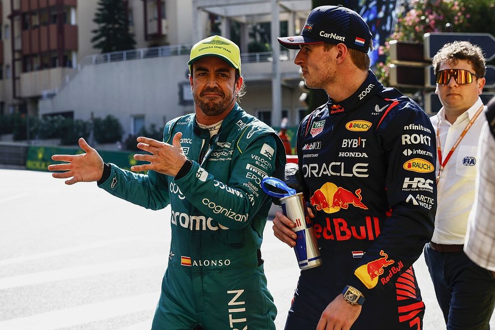 Fernando Alonso, Aston Martin F1 Team, pole man Max Verstappen, Red Bull Racing, charla en Parc Ferme
