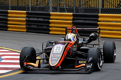 Crash Macau: la Floersch è volata a 276 km/h! E c'è il... giallo della bandiera fantasta