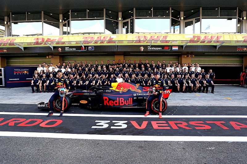 Verstappen figyelmeztet: „Newey nagyon érintett a 2019-es Red Bull fejlesztésében”