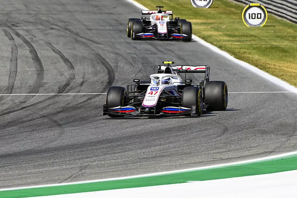 Mick Schumacher, Haas VF-21, Nikita Mazepin, Haas VF-21