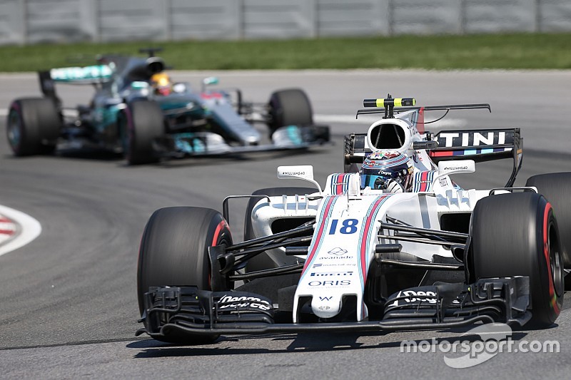Hamilton a levé son pouce pour