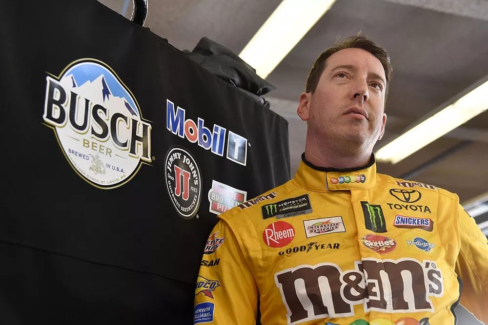  Kyle Busch, Joe Gibbs Racing, Toyota Camry M&M's Chocolate Bar