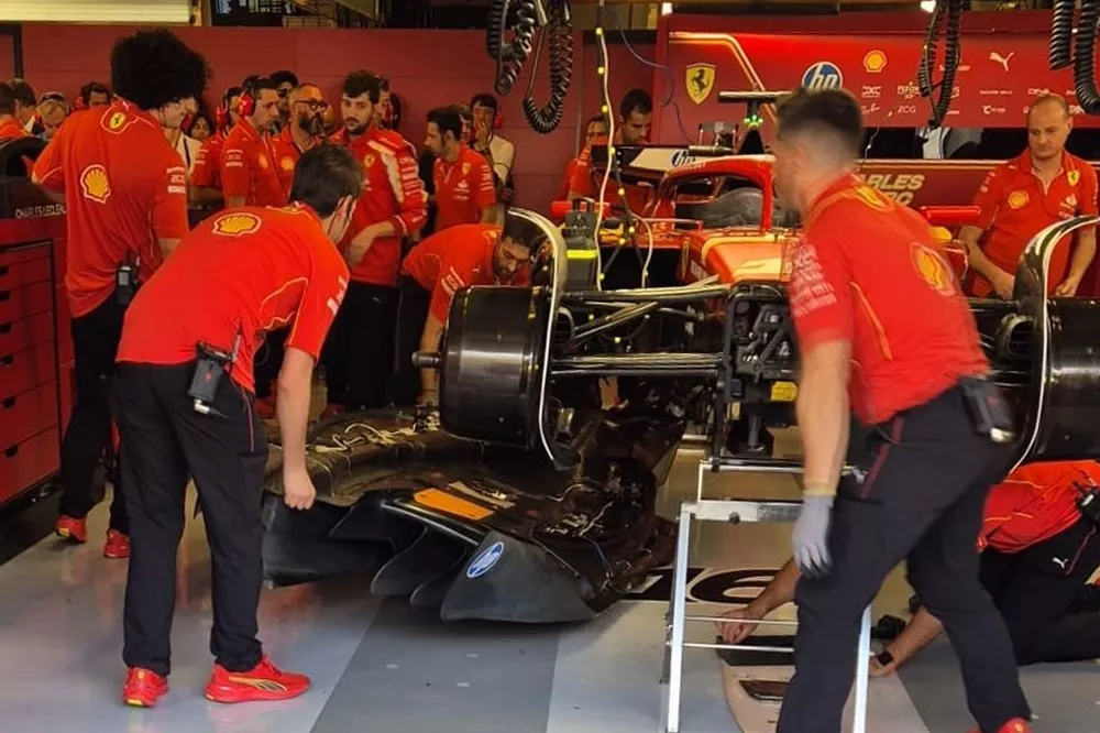 Ferrari SF-24 vloer 