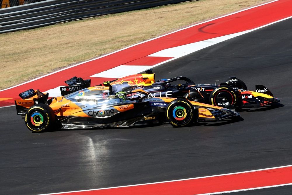 Max Verstappen, Red Bull Racing RB20, Lando Norris, McLaren MCL38, battle into turn 1
