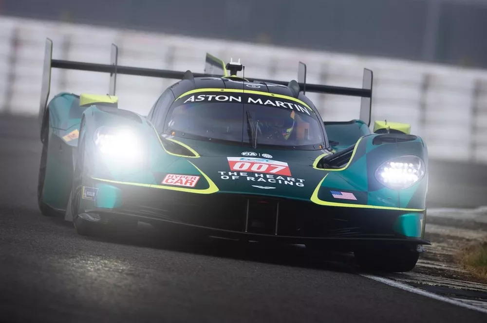 Aston Martin Valkyrie LMH Silverstone test