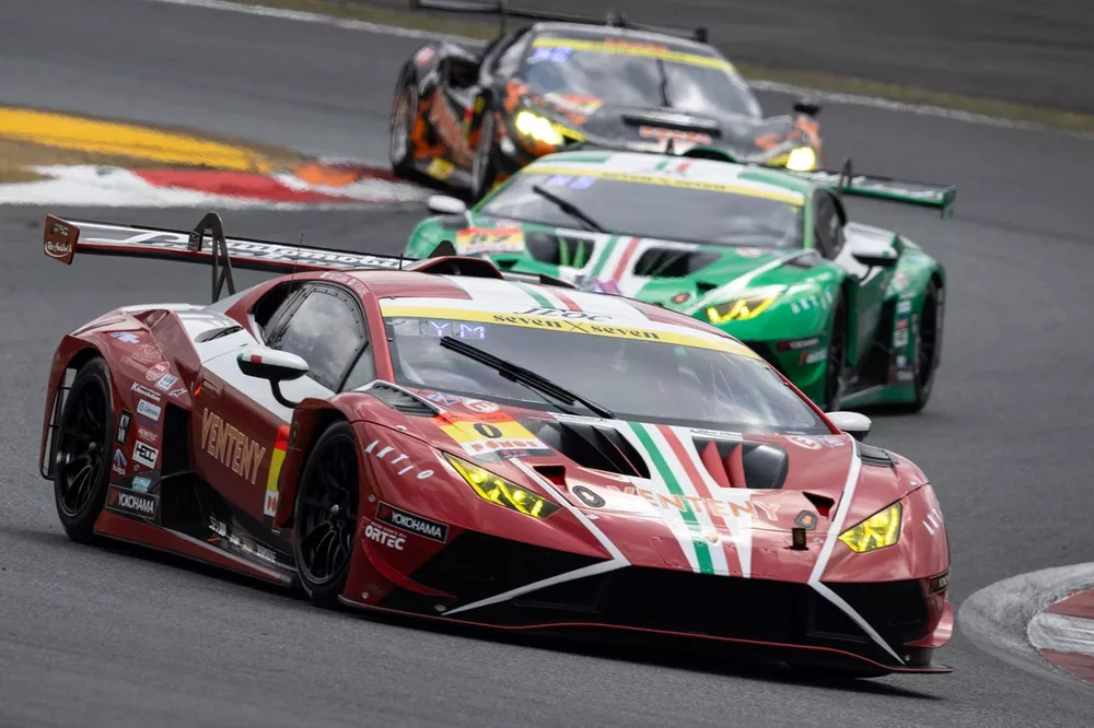 GT300連覇目指すも性能調整にも苦しみ「辛かったな」とJLOC代表