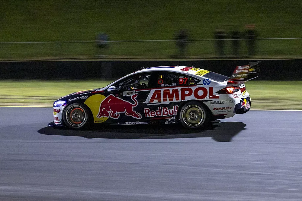 Shane van Gisbergen, Triple Eight Race Engineering 
