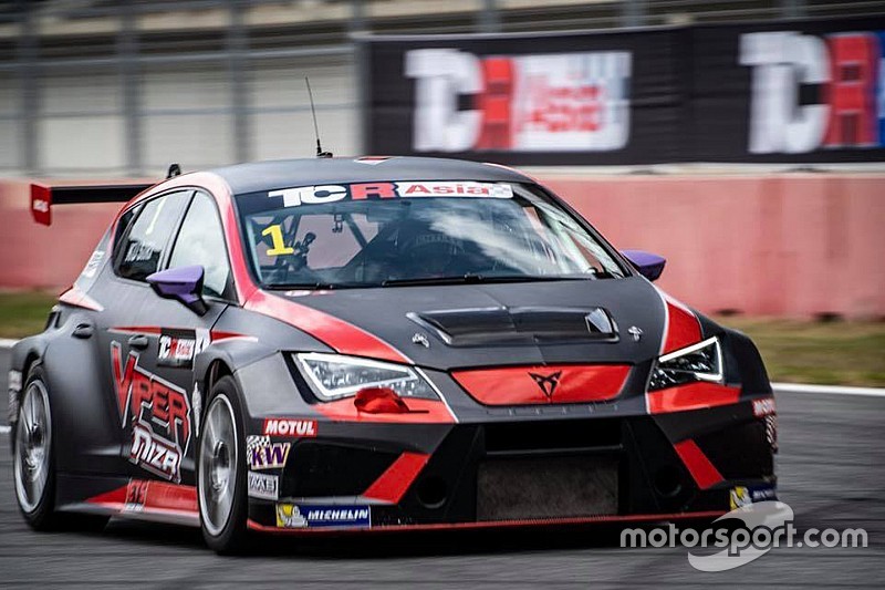 Asia-Korea: a Yeongam grande pole position di Kantadhee Kusiri
