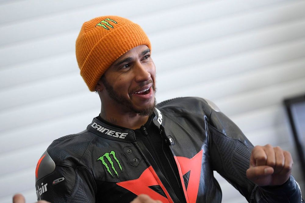 Lewis Hamilton test de Yamaha Superbike
