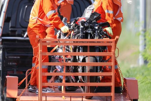 MotoGP: Bezzecchi é punido por colisão com Márquez na Indonésia