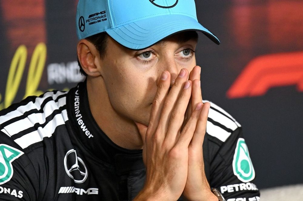 Nach Casino-Affäre: George Russell verteidigt FIA-Kommissar Derek Warwick