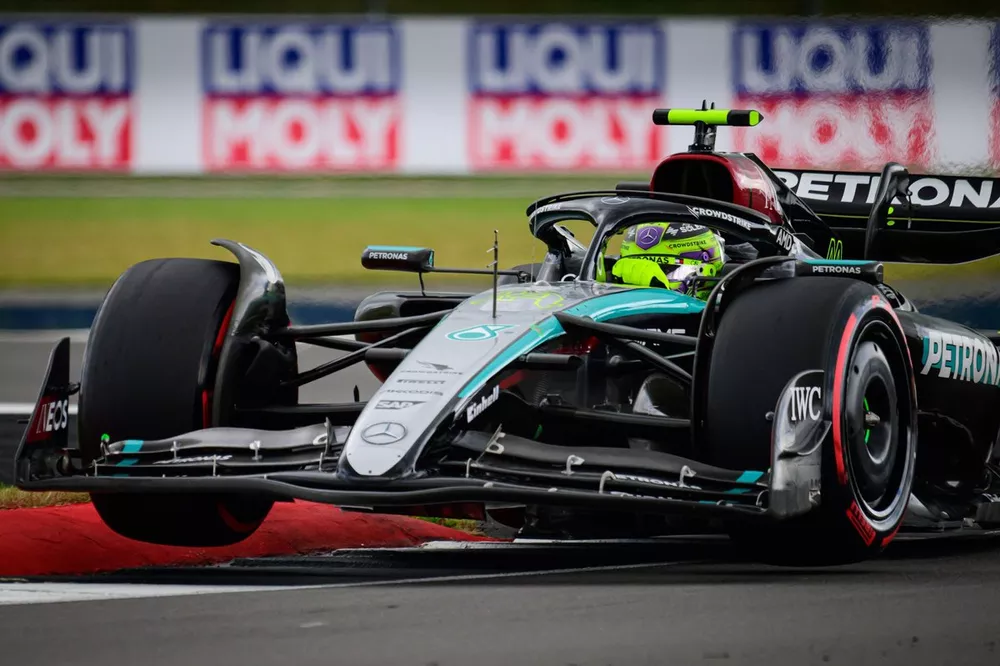 Lewis Hamilton, Mercedes W15