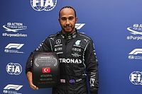 PLACAR F1: Hamilton marca pole, mas "não leva" por punição no grid e Bottas encosta no duelo interno da Mercedes
