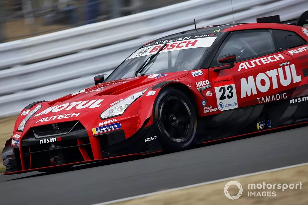 #23 MOTUL AUTECH GT-R