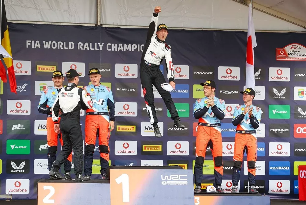S&eacute;bastien Ogier, Vincent Landais, Toyota Gazoo Racing WRT Toyota GR Yaris Rally1,Ott T&auml;nak, Martin J&auml;rveoja, Hyundai World Rally Team Hyundai i20 N Rally1, Thierry Neuville, Martijn Wydaeghe, Hyundai World Rally Team Hyundai i20 N Rally1.