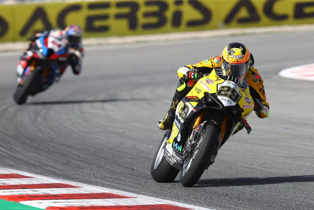 Andrea Iannone, Team Go Eleven