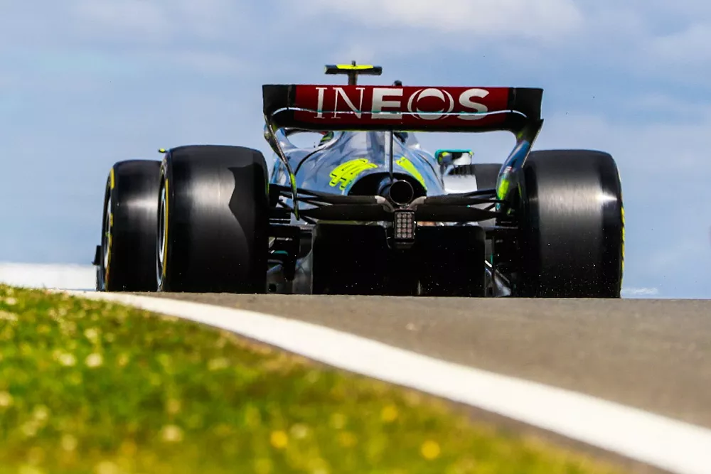 Lewis Hamilton, Mercedes W13