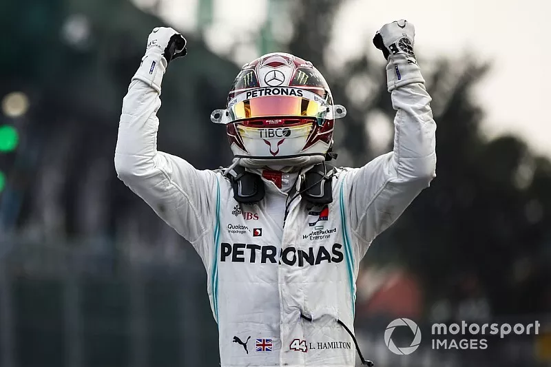 Race winner Lewis Hamilton, Mercedes AMG F1 celebrates in Parc Ferme 