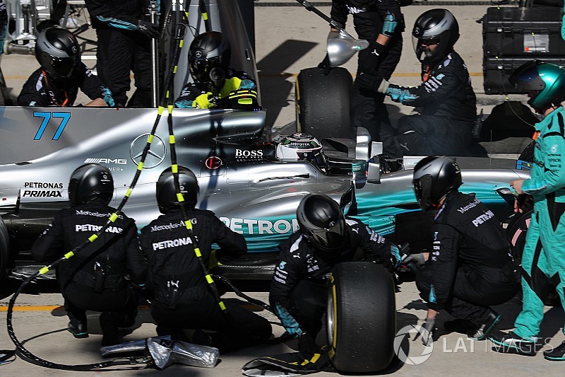 Bottas alatt teljesen elfogytak a gumik a versenyen