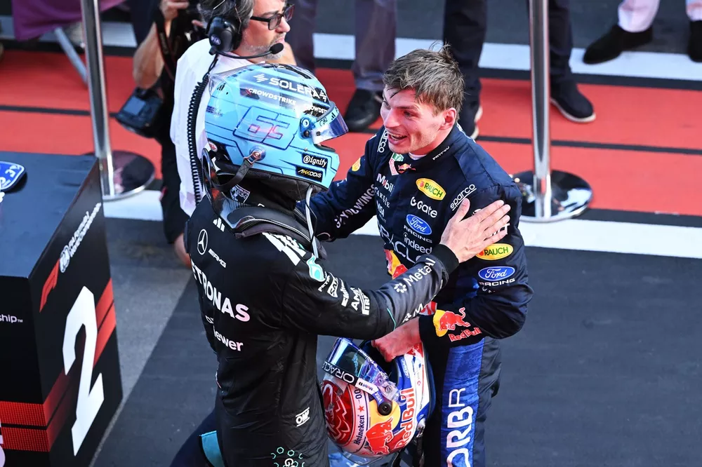 Max Verstappen, Red Bull Racing, George Russell, Mercedes