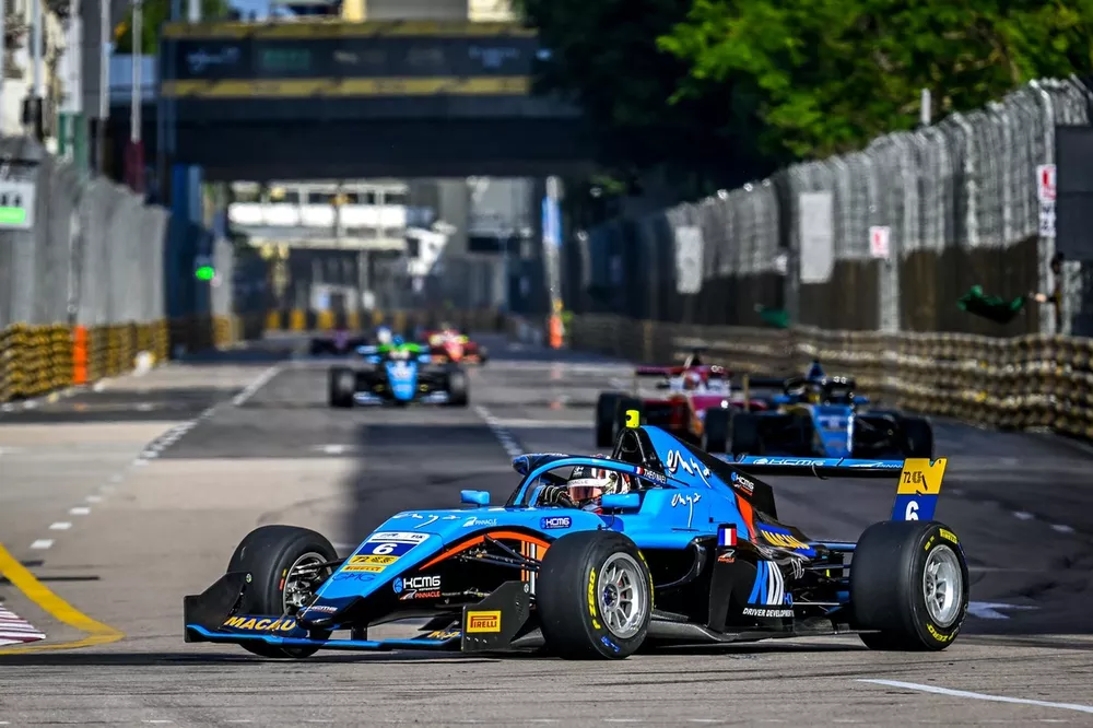 Theophile Nael, KCMG ENYA by Pinnacle Motorsport 
