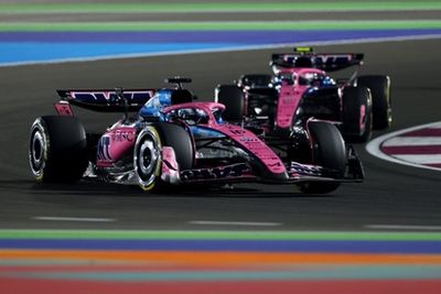 C&oacute;mo las lecciones de 2025 pueden ayudar a Apine y Colapinto con el motor Mercedes