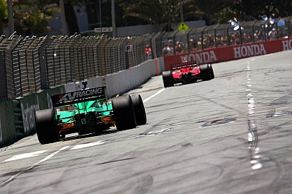 В IndyCar начали переговоры о возвращении на трассу «Серферс-Парадайс»