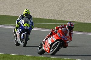 Stoner cree que sus logros valen más por haber luchado con Rossi