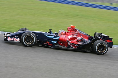 Fotostrecke: Alle Formel-1-Autos von Toro Rosso seit 2006