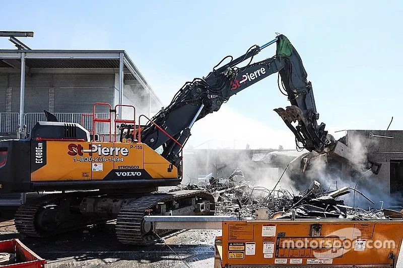 Demolici&oacute;n del Paddock