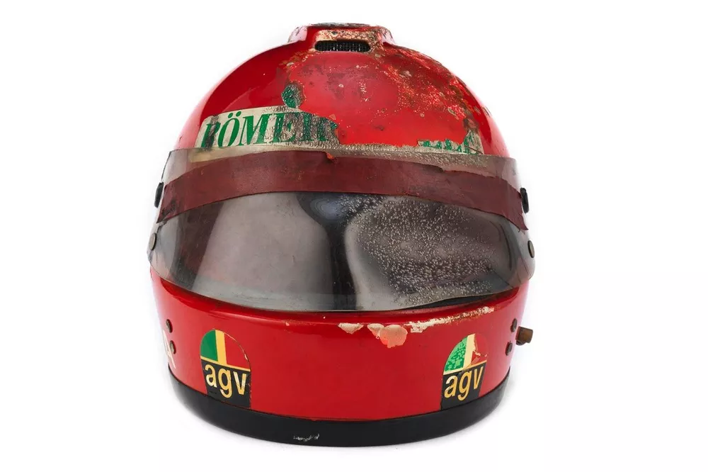 Le casque de Niki Lauda, Ferrari, apr&egrave;s son accident
