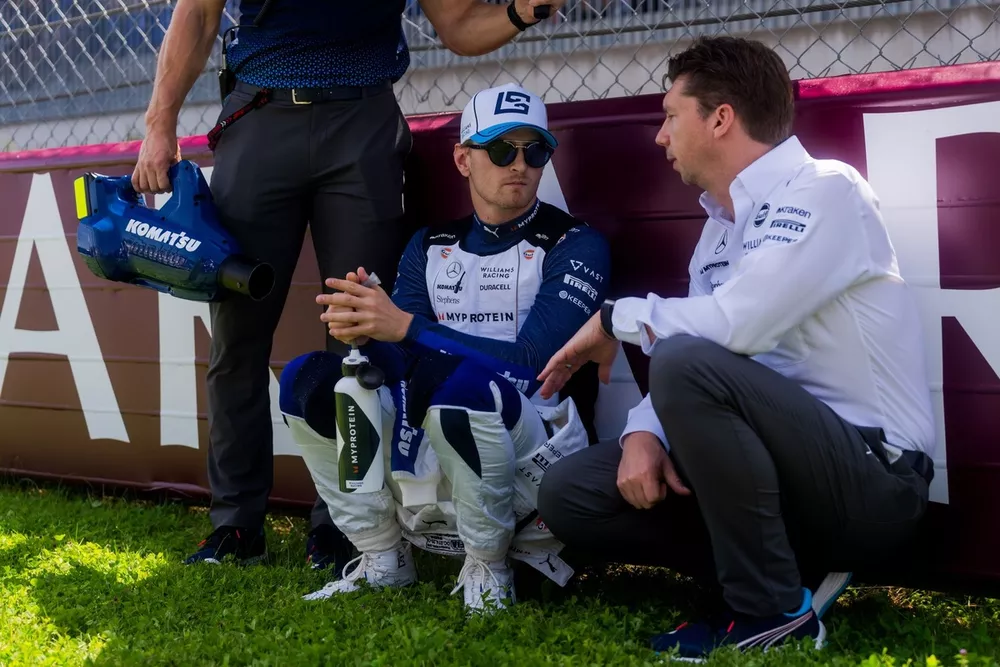 Logan Sargeant, Williams Racing, James Vowles, Williams Racing Team Principal