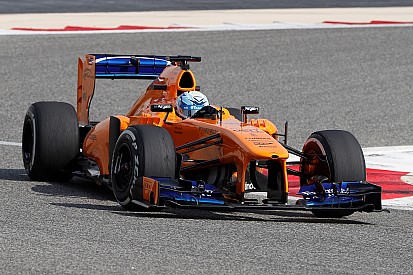 Alonso quedó impresionado por los tiempos de Johnson en el McLaren