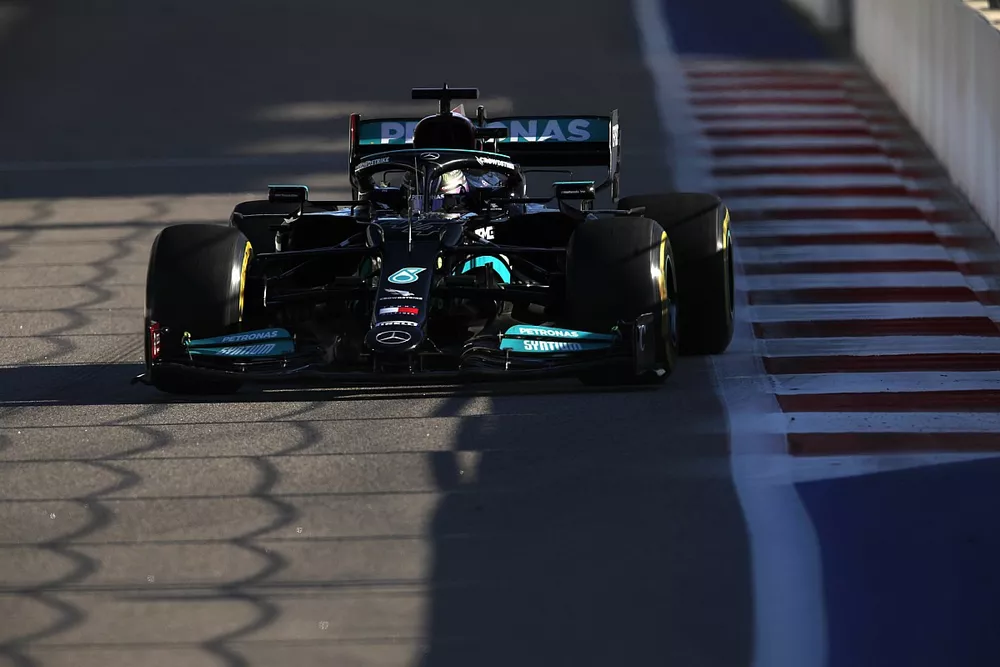 Lewis Hamilton, Mercedes W12