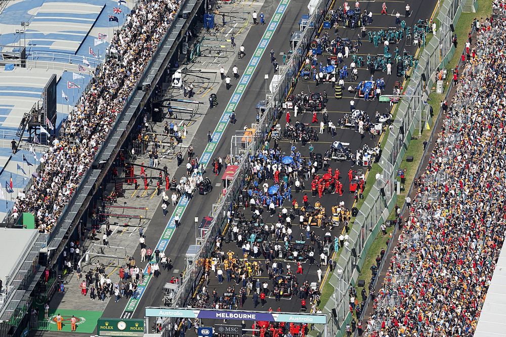 La parrilla antes de la salida