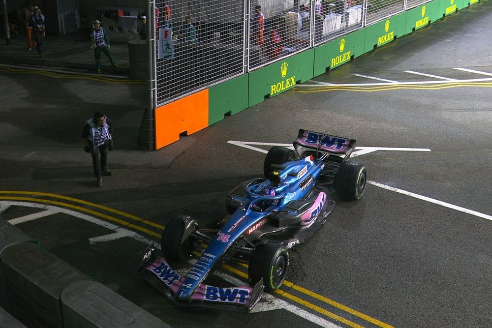 Fernando Alonso abandona en Singapur