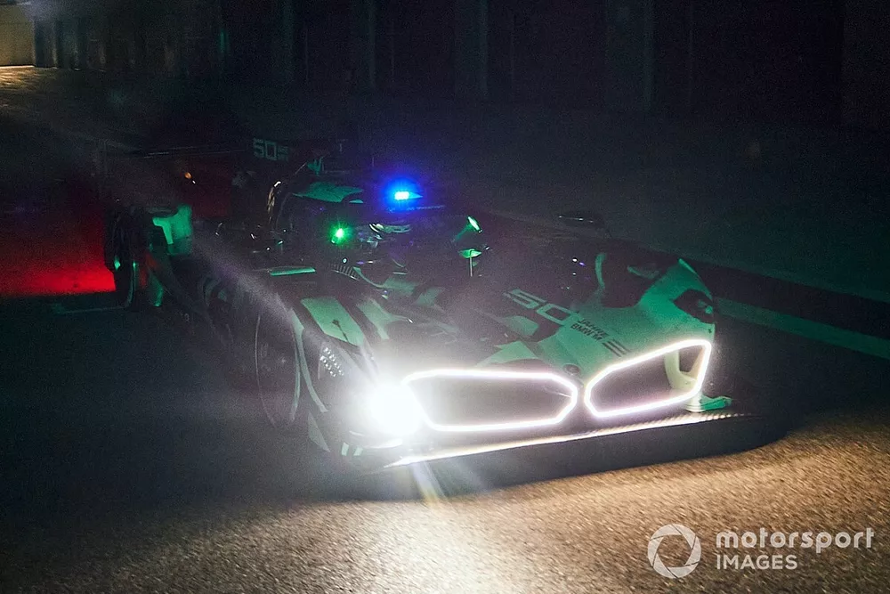 BMW M Hybrid V8 LMDh

