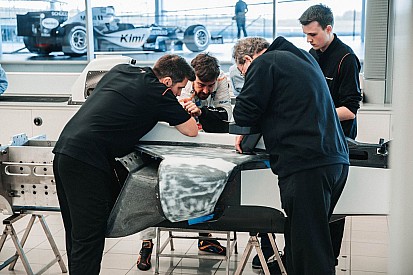 VIDEO: Así comienza la preparación de Alonso para la Indy 500