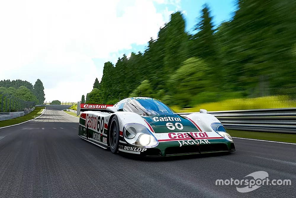 LeMans esports track action
