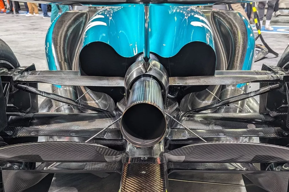 Aston Martin AMR23 detalle del difusor trasero