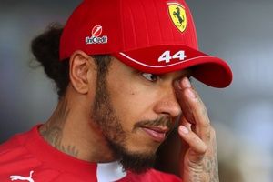 Como fase de Hamilton se compara a grandes crises de astros da F1?