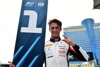 F2 Bak&uacute;: Doblete de Hitech con victoria de Beganovic al sprint; KO de Pepe Mart&iacute;