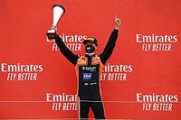 Zadecydował ostatni zakręt