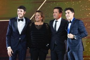 La familia Márquez reina en la gala de final de la temporada de MotoGP