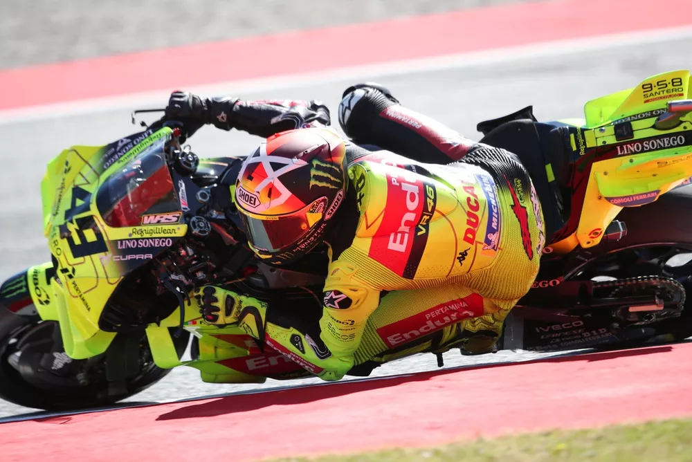 スポーツトイ・アクショントイ parlay onedrop MotoGPイタリアFP1｜ジャンアントニオが最速スタート！ 小椋藍、好調3