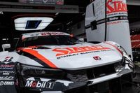 ADVAN／横浜タイヤスペシャル仕様”ミニ四駆”登場。大阪オートメッセで