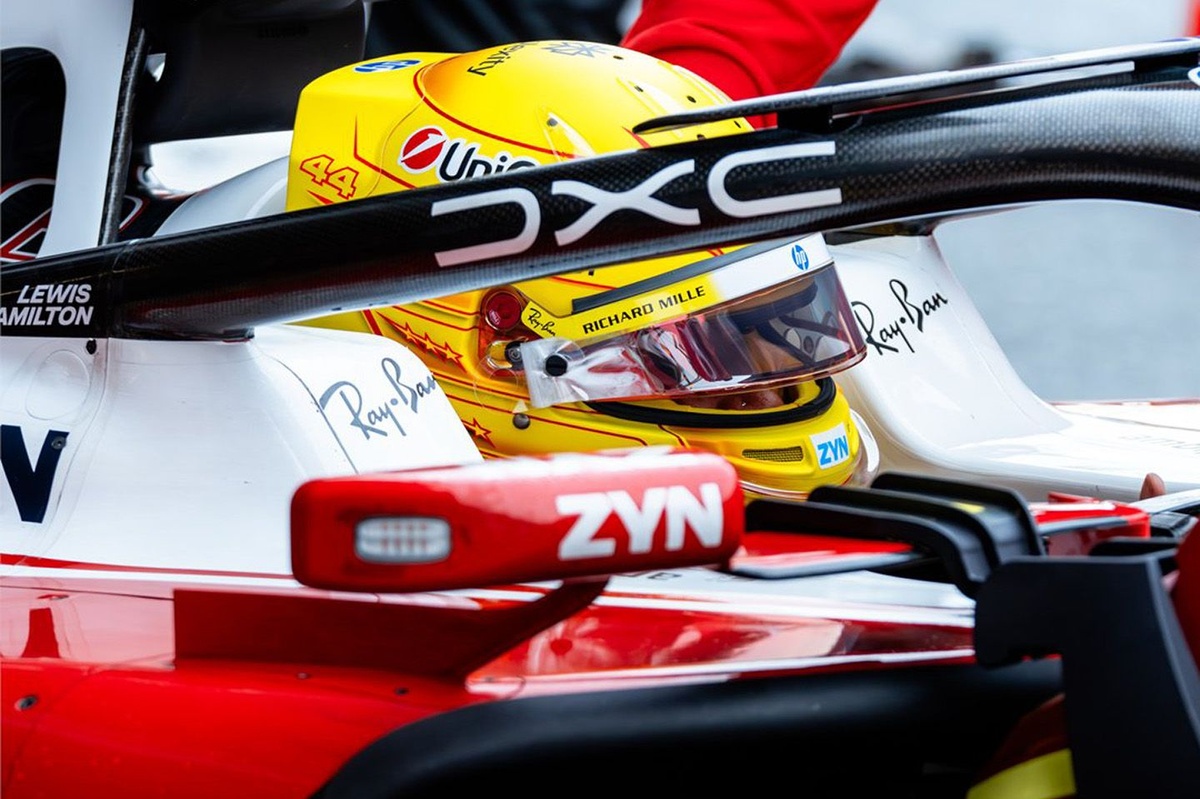 F1 | Hamilton leader nei test: "Ottimo avvio e sento una mentalità vincente nel team"