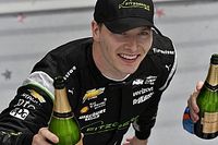 Newgarden ignora los elogios, se concentra en progresar