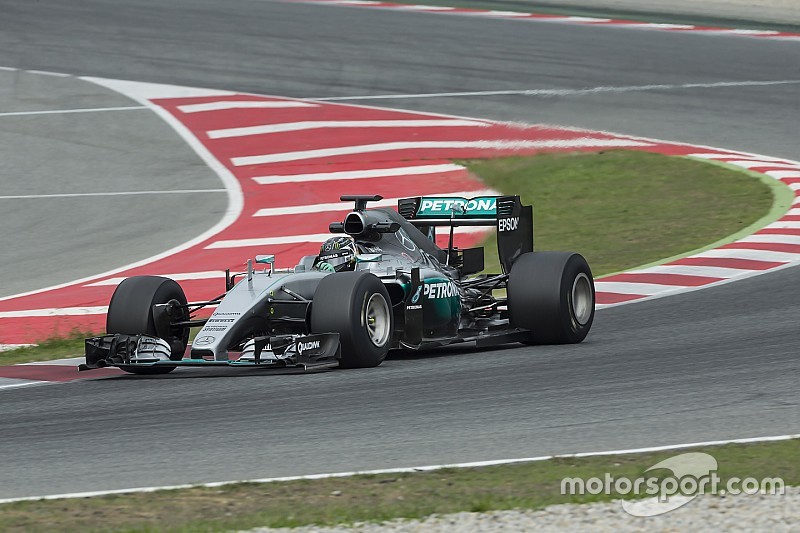 Pirelli - Les simulations des équipes s'affinent pour 2017
